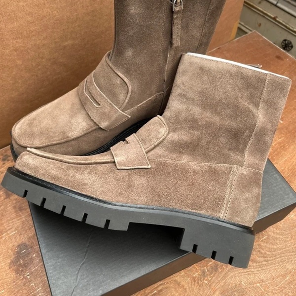 Men's Rugged Suede Boots in Brown